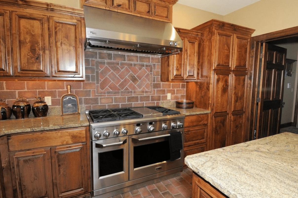 brick-backsplash-kitchen-tile