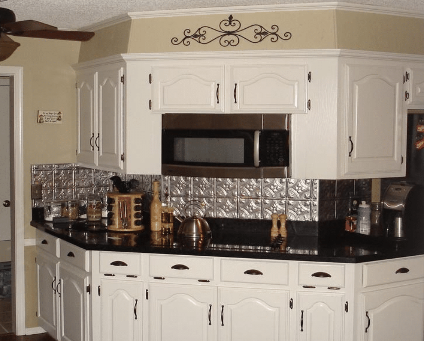 Tile-kitchen-tin-backsplash